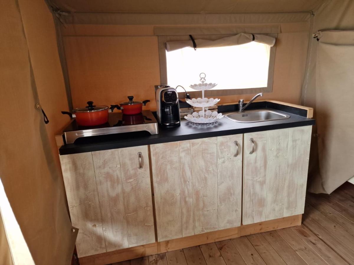 Tendu' Punta Bianca Glamping Camp ปัลมา ดิ มอนเตเคียโร ภายนอก รูปภาพ