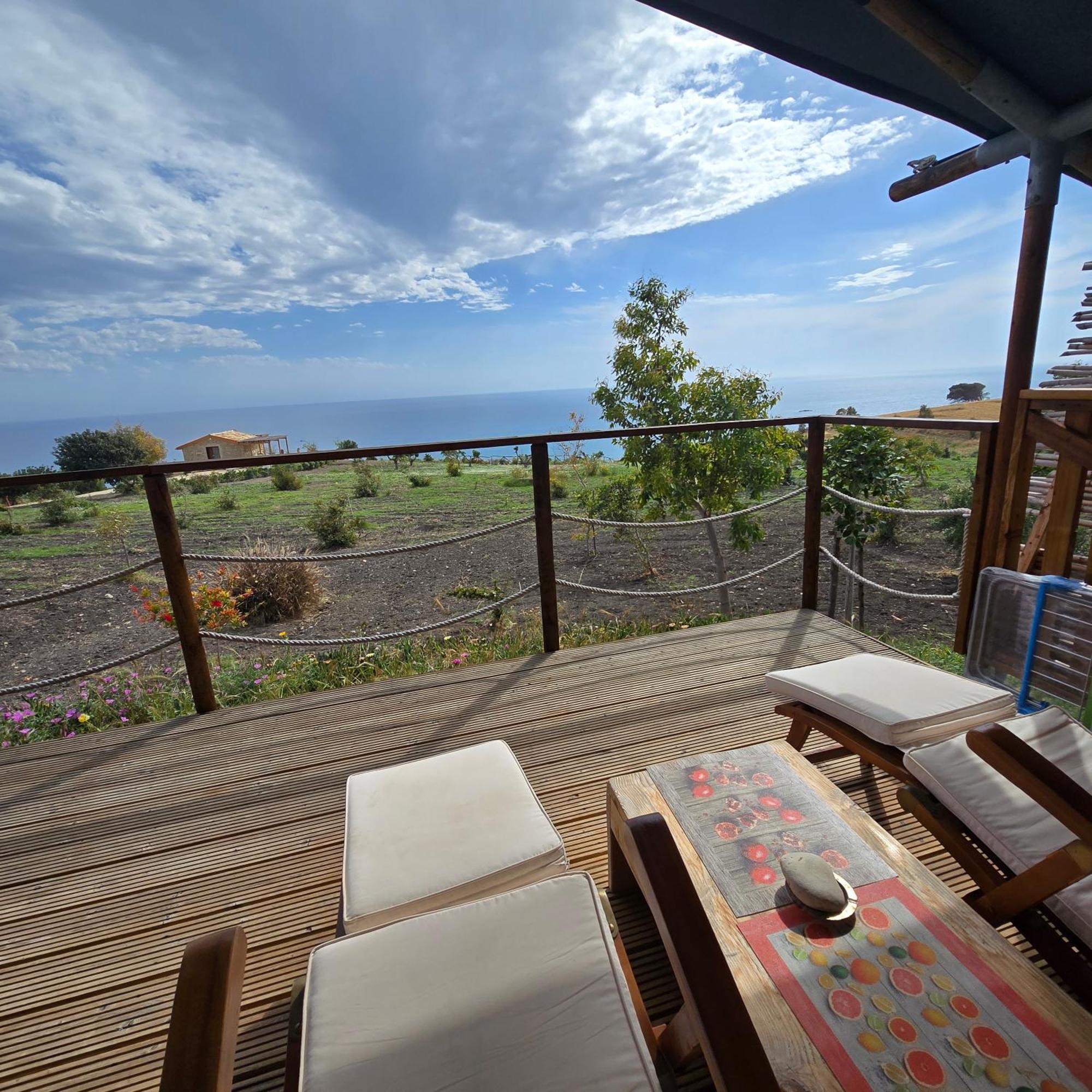 Tendu' Punta Bianca Glamping Camp ปัลมา ดิ มอนเตเคียโร ภายนอก รูปภาพ